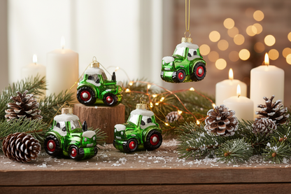 Paquete de 3 adornos navideños de tractor verde