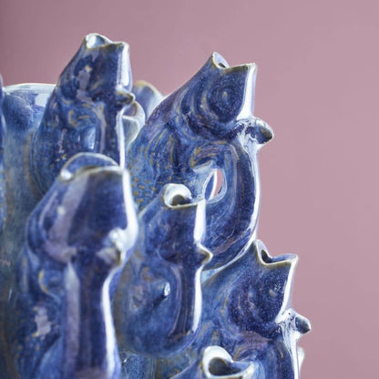 Vaso em forma de cardume de peixes, cerâmica azul, 24 x 24 x 32 cm