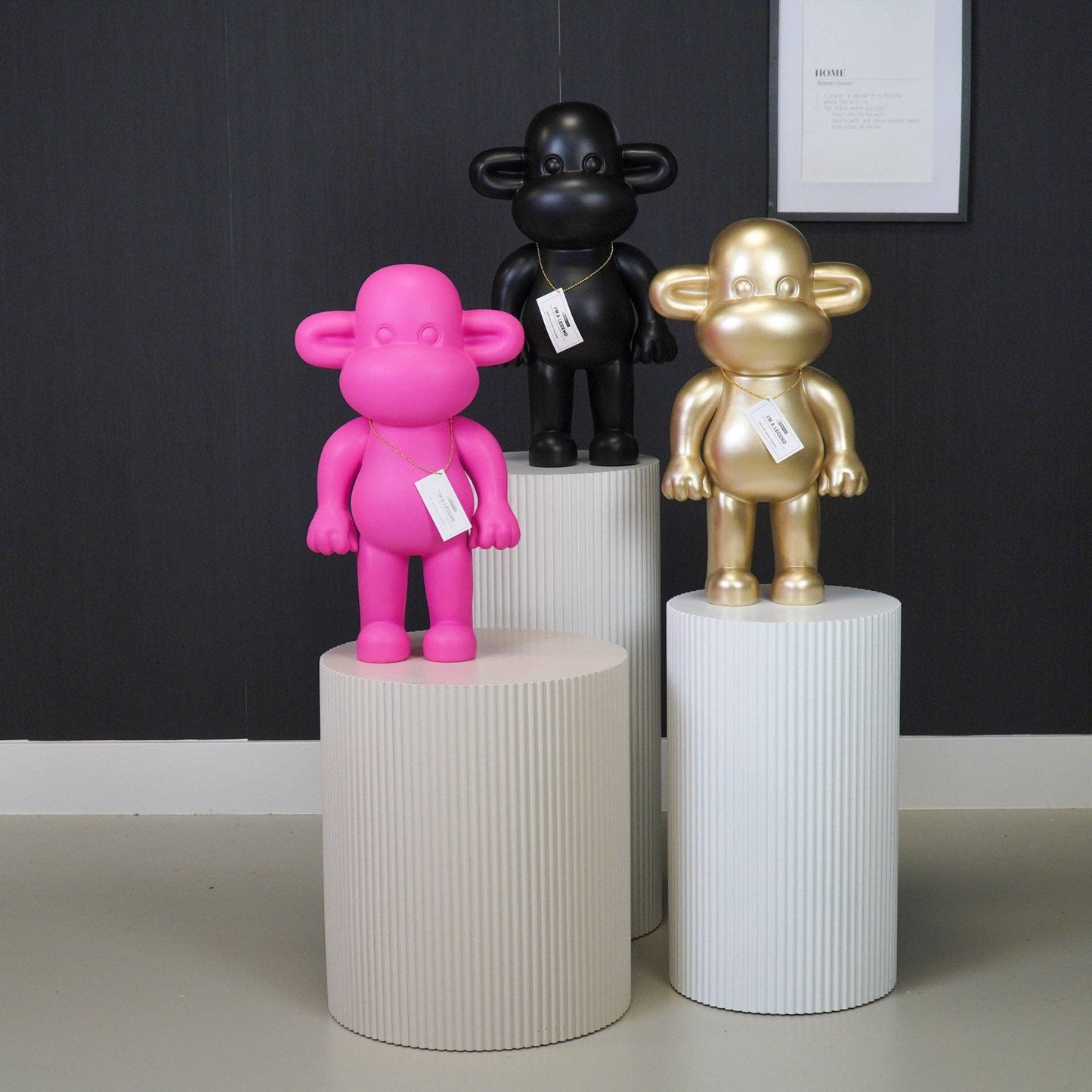 Ornament - Monkey Figurine 'The Legend' - Resin - Pink - 33x21x50cm