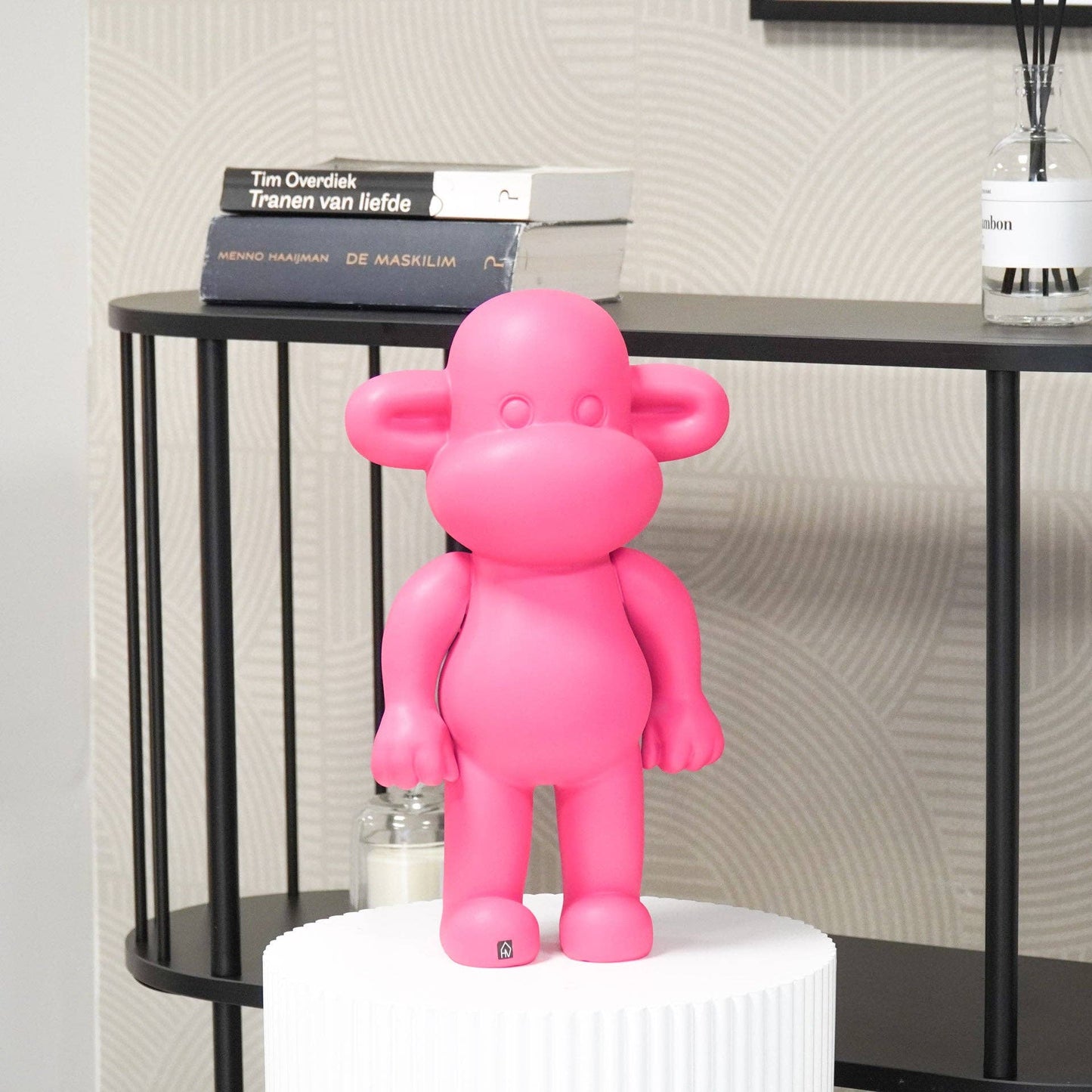 Ornament - Monkey Figurine 'The Legend' - Resin - Pink - 33x21x50cm