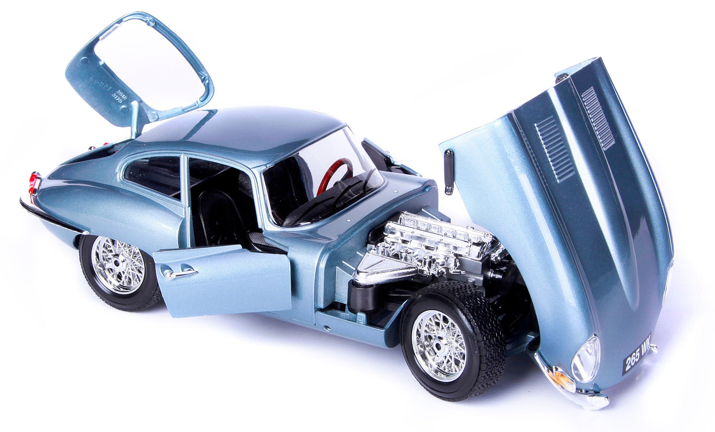 1:18 JAGUAR E COUPÉ (1961)