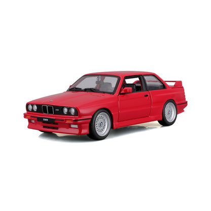 BMW M3 (E30) 1988 à l'échelle 1:24