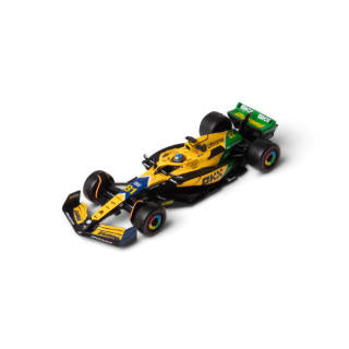 1:43 F1 MCLAREN MCL38 2024 AVEC CASQUE LIVRÉE PIASTRI SENNA