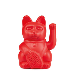 Glückliche rote Katze