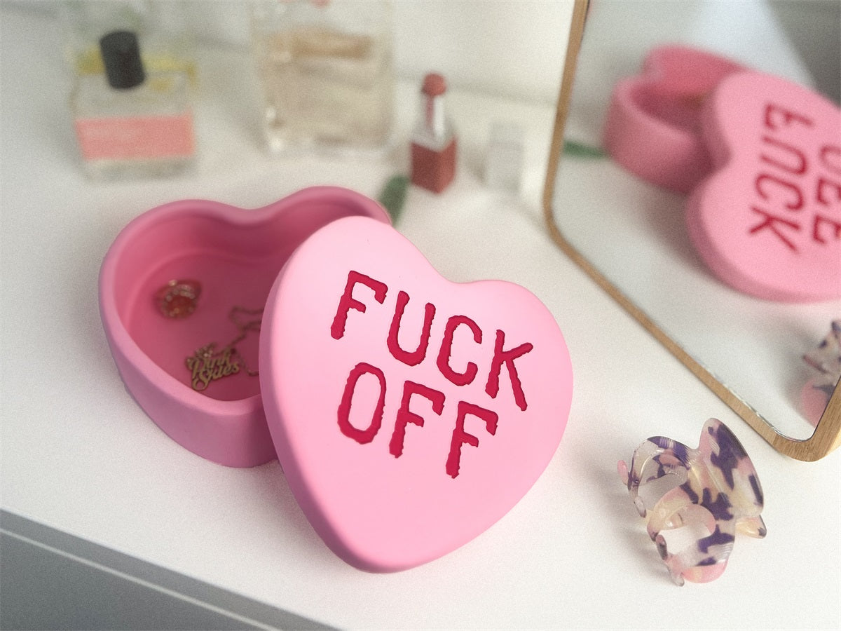 boite coeur fuck off bitten