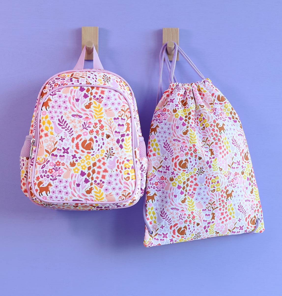 Sac à cordons enfant - Jardin fleuri – vue 6 – A Little Lovely Company