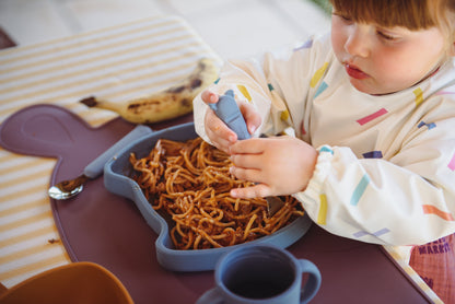 Kinderteller mit Saugfuß aus Silikon Pippa Smokey Blue