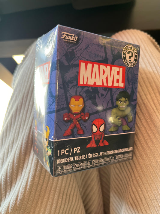 Marvel Figurine à tête oscillante