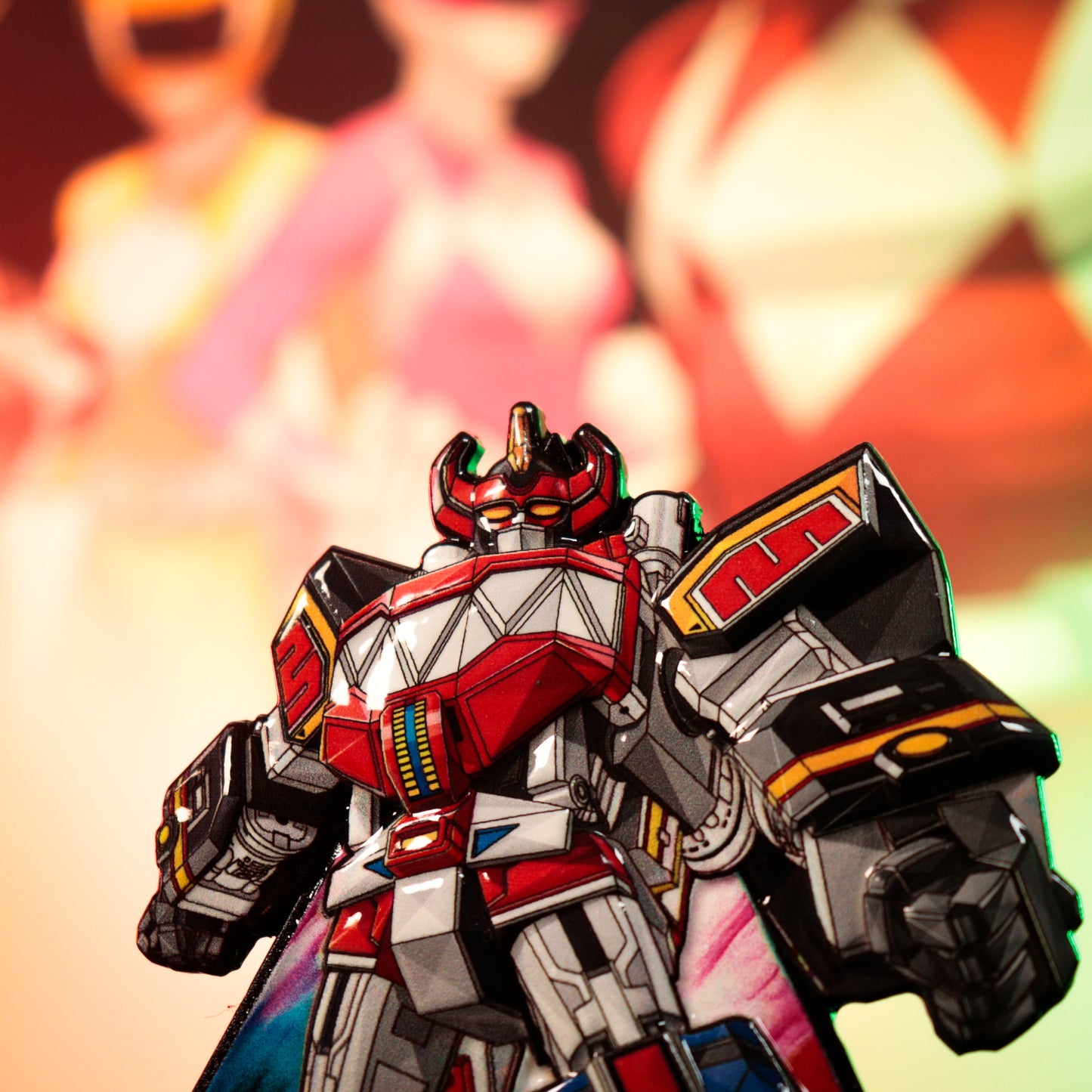 Médaillon Megazord Power Rangers en édition limitée par Fanattik – mise en situation 3
