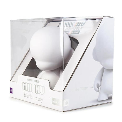 Figura de arte en blanco de Munny DIY