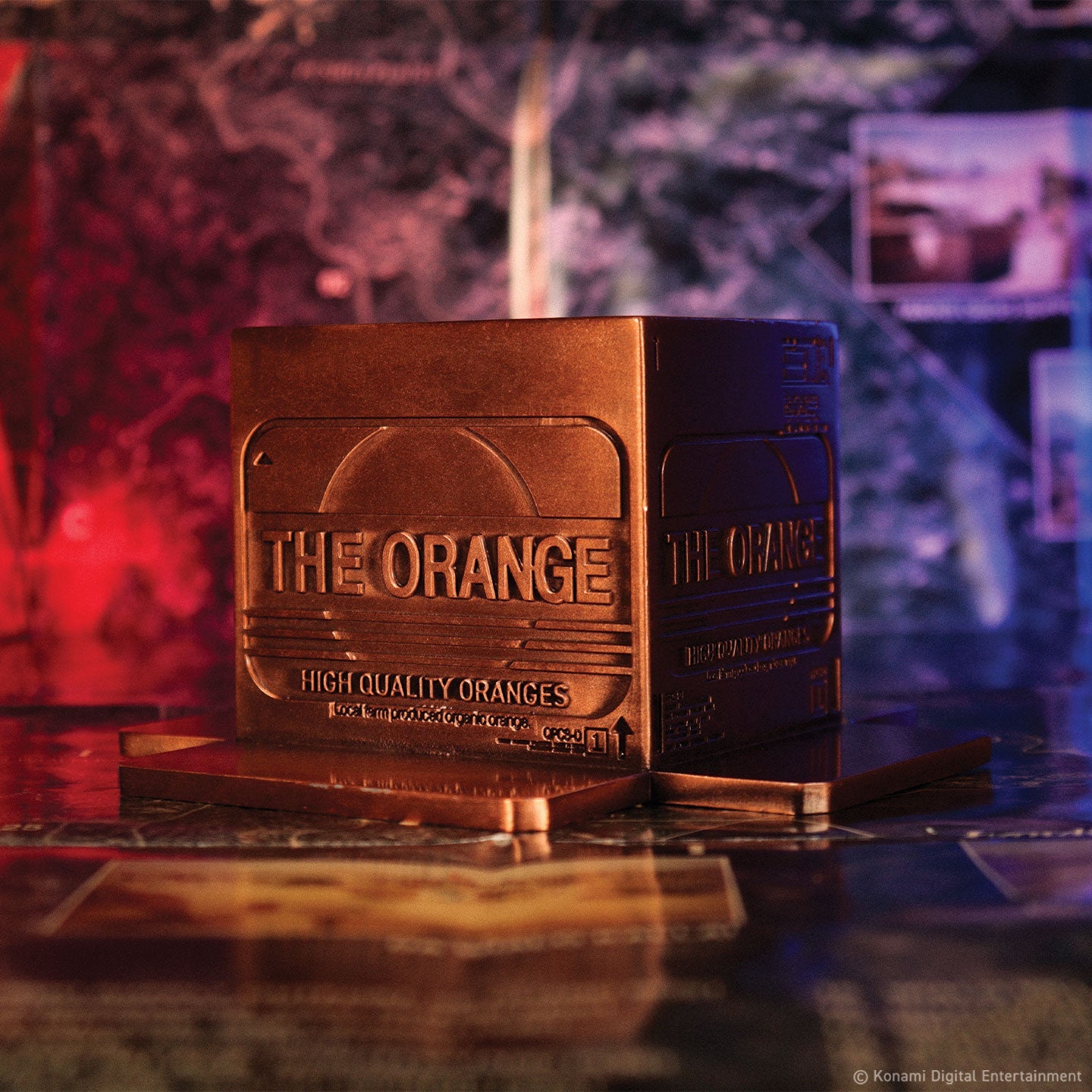 Réplique collector Metal Gear Solid - 2 Antique Gold Plated Cardboard Box