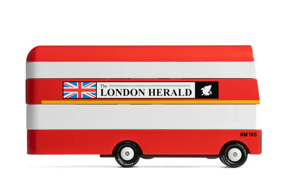 イギリスの木製バス・キャンディカー・ワールド - ロンドン・ヘラルド