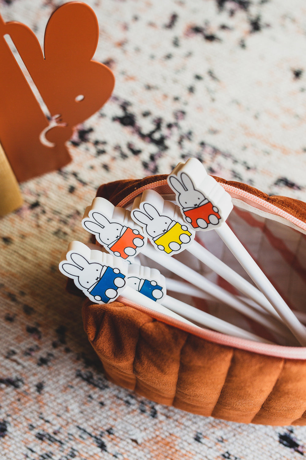 Conjunto com 3 livros de lápis de cor da Miffy Rabbit