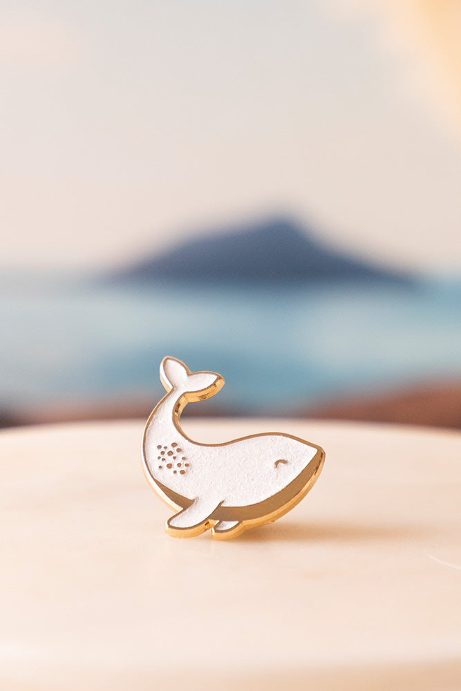 White Wale - Pins