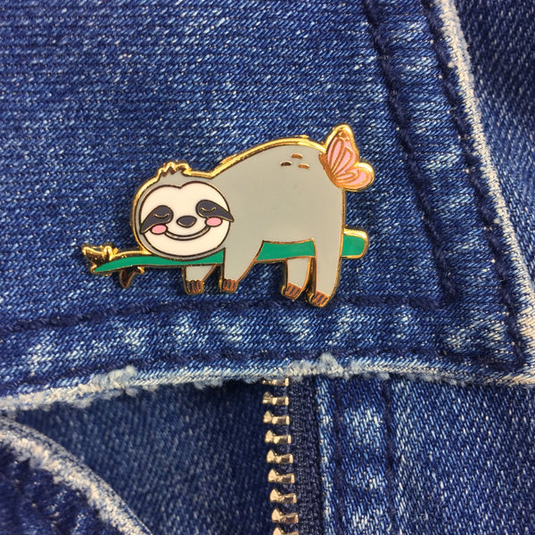 ナマケモノのピンバッジ