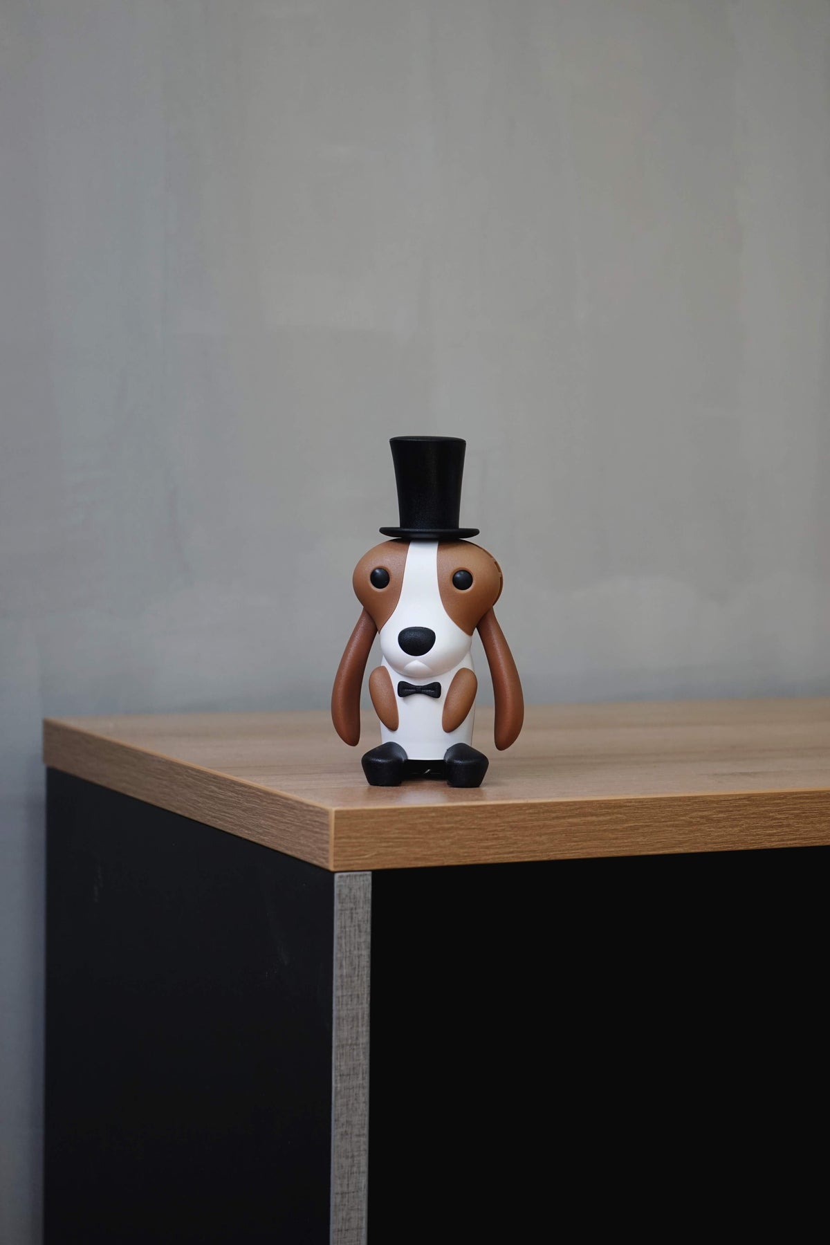Gentleman dog corkscrew