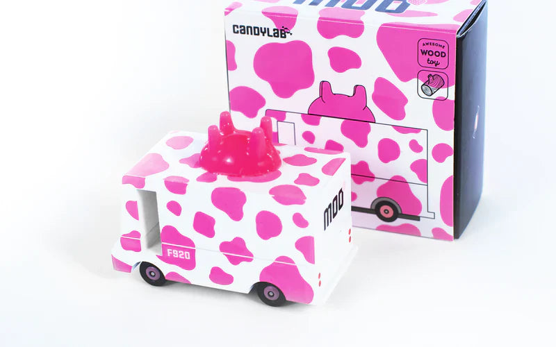 Candycar World Wooden Van - Strawberry Moo 