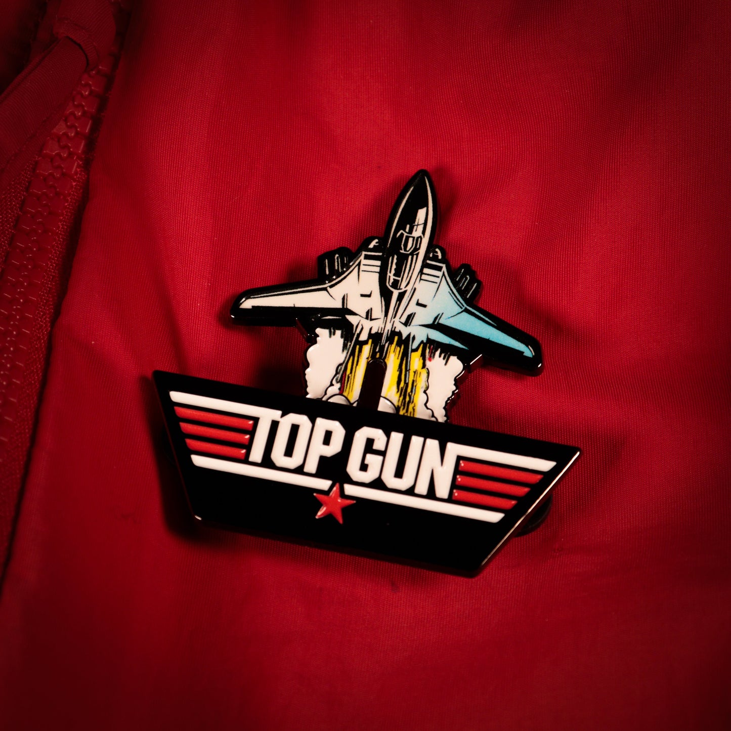 Pin's Top Gun - Moving