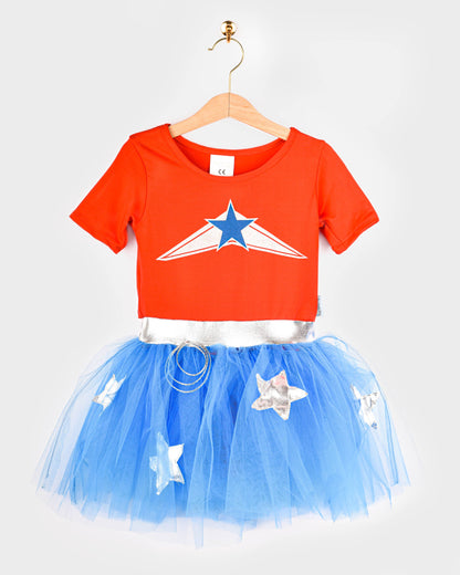 Super Wondergirl avec cape 110-116 cl 4-6 ans