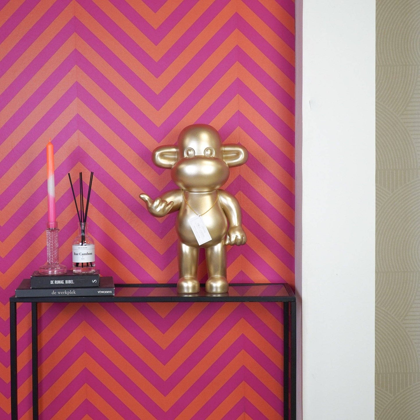 Adorno - Figura colgante de mono suelto 'La Leyenda' - Poliresina - Dorado - 33x21x50cm