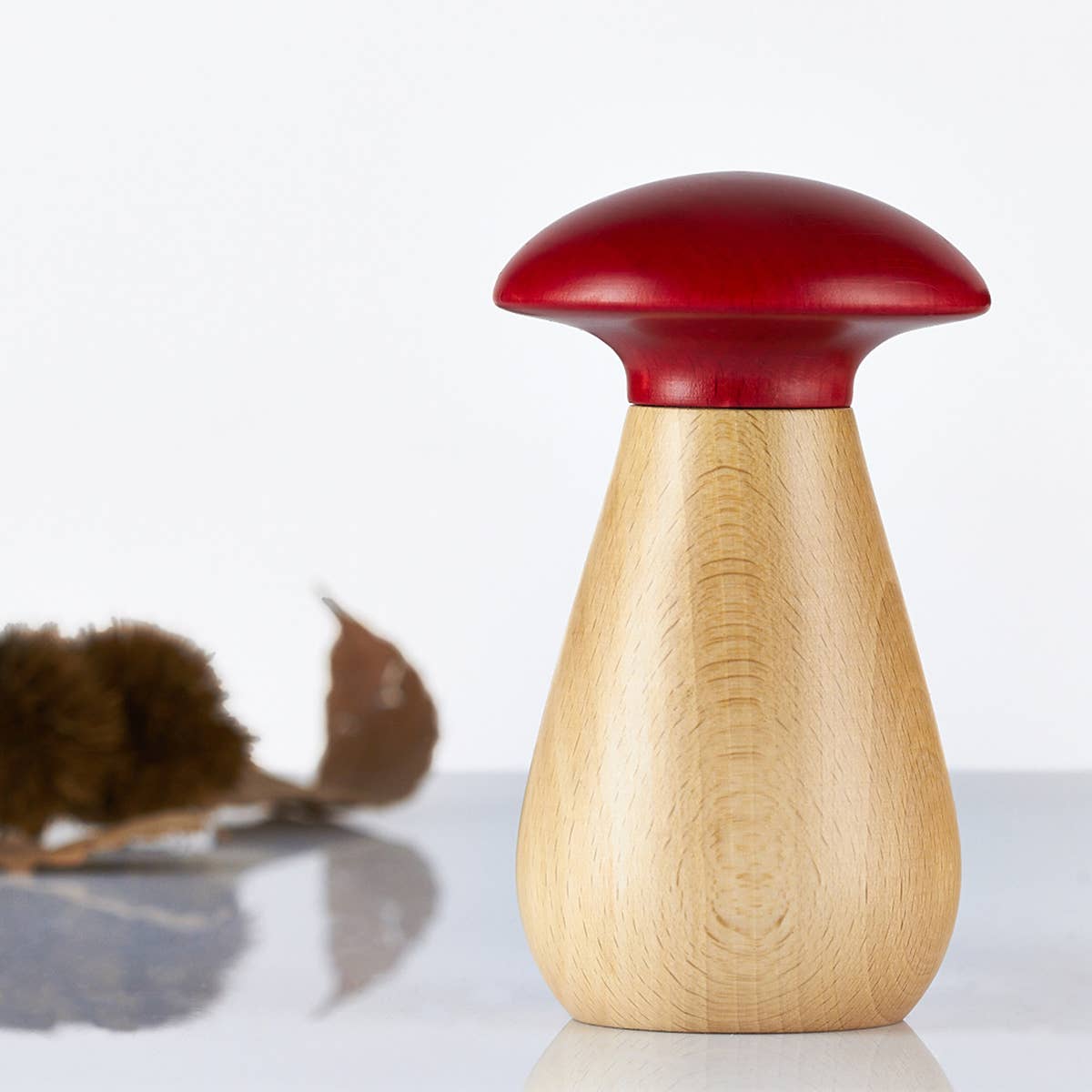 Moulin à épices «Mushrooms» hêtre naturel tête rouge