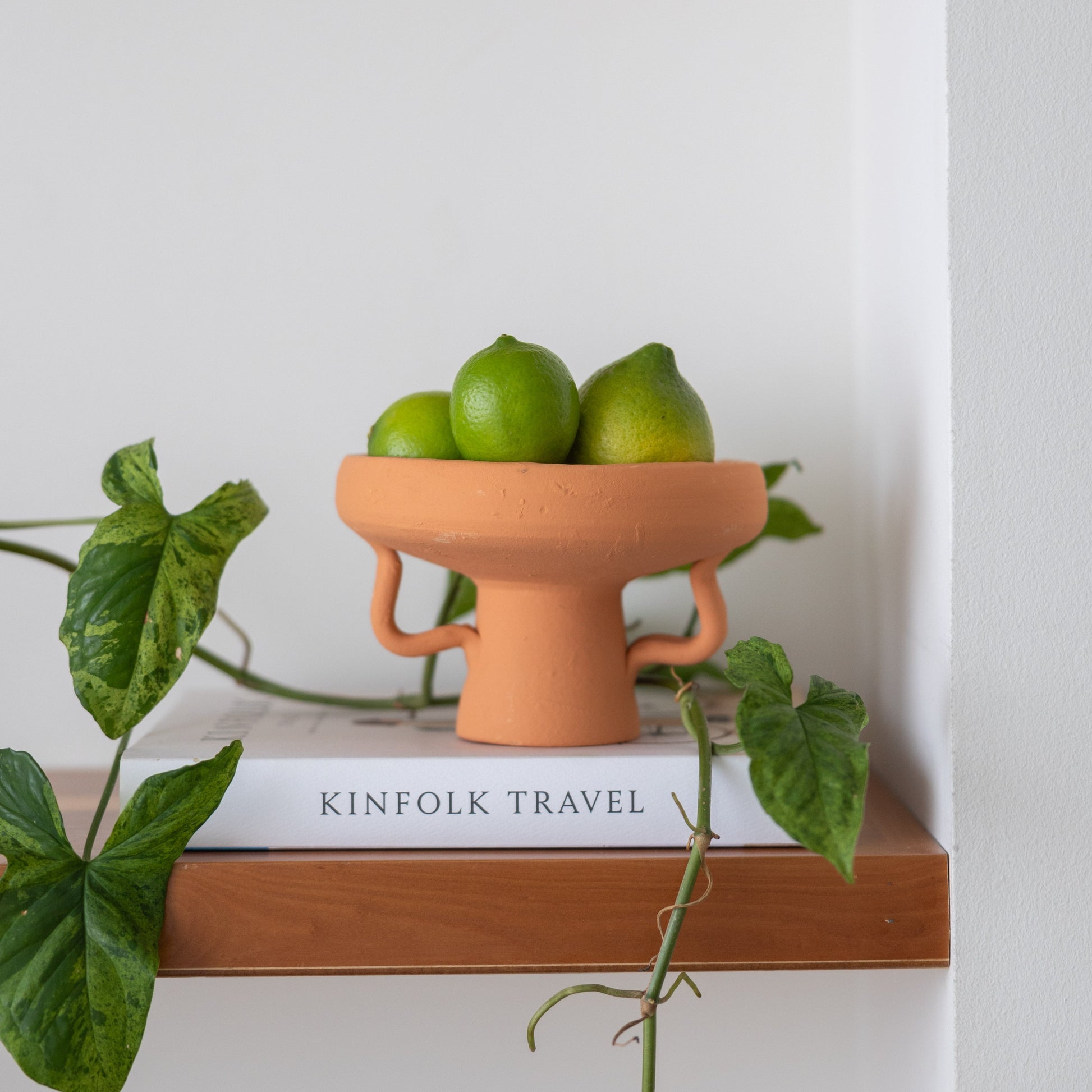 Vase décoratif 02.09 en céramique – Oito.Atelier – vue 2