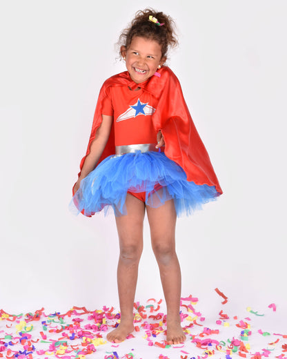 Super Wondergirl avec cape 110-116 cl 4-6 ans