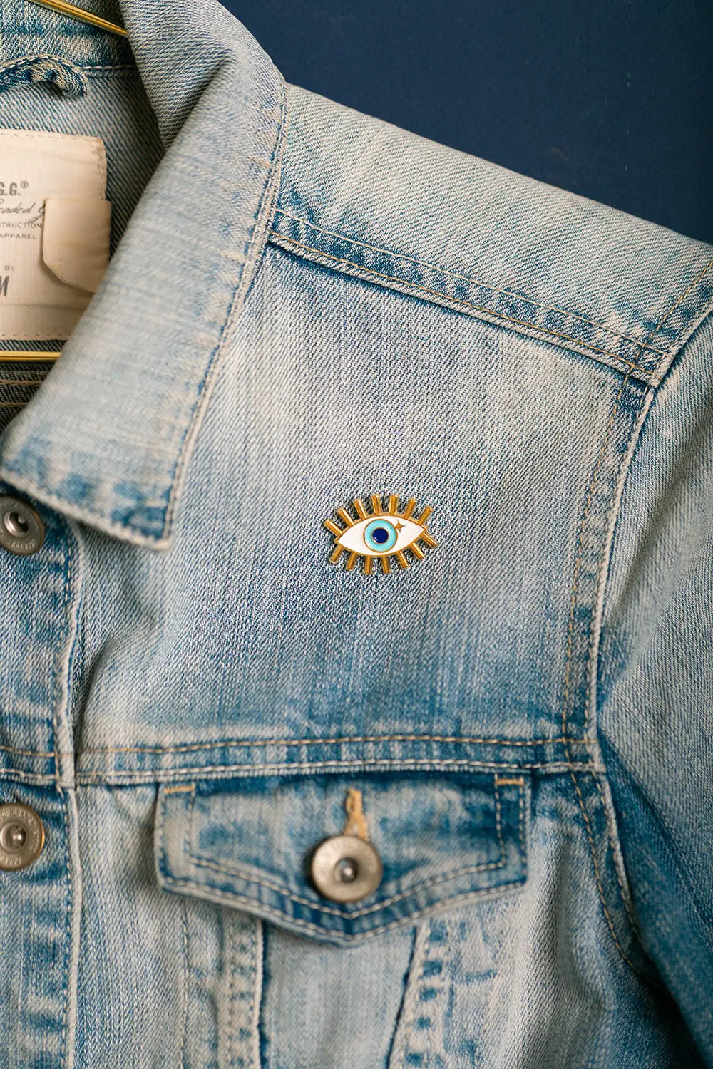 Blue Eye - Pins