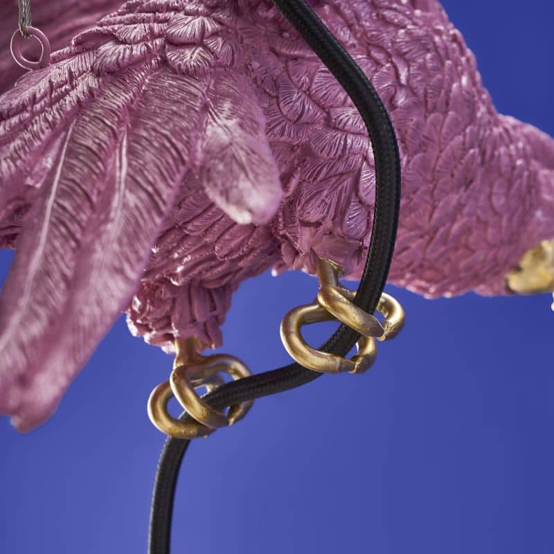 Candeeiro de teto em formato de papagaio cor-de-rosa