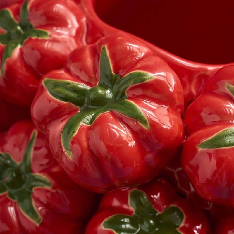 Vaso di pomodori rossi