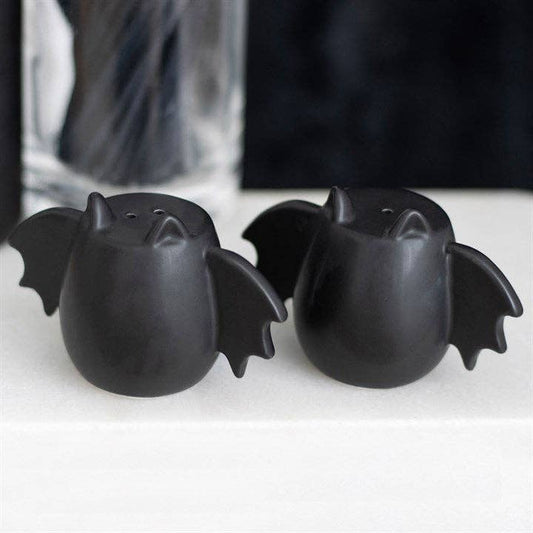 Salières et poivrières ailes de chauve-souris gothiques pour Halloween