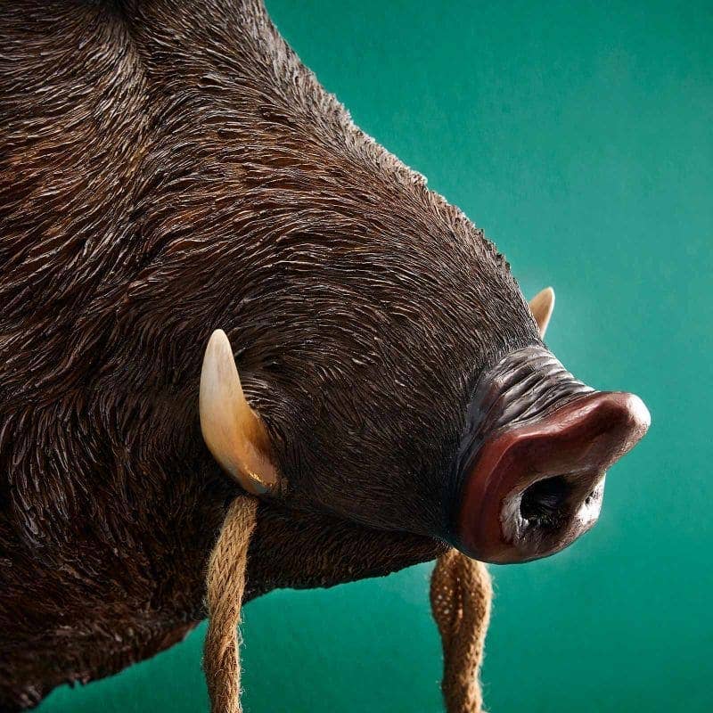 Candeeiro de parede Willy, o Javali, resina de poliuretano castanho