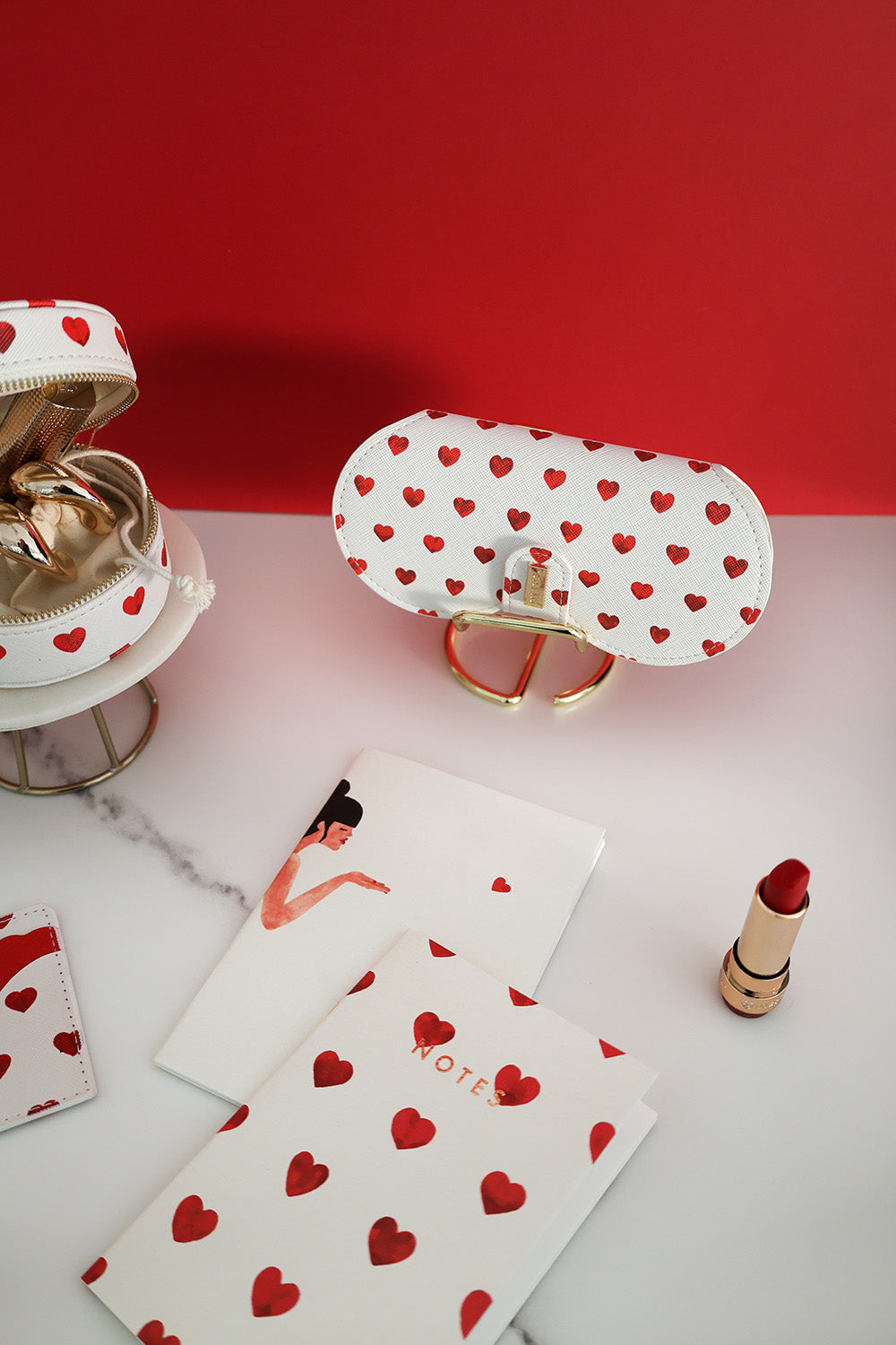 Red hearts - Clip Case