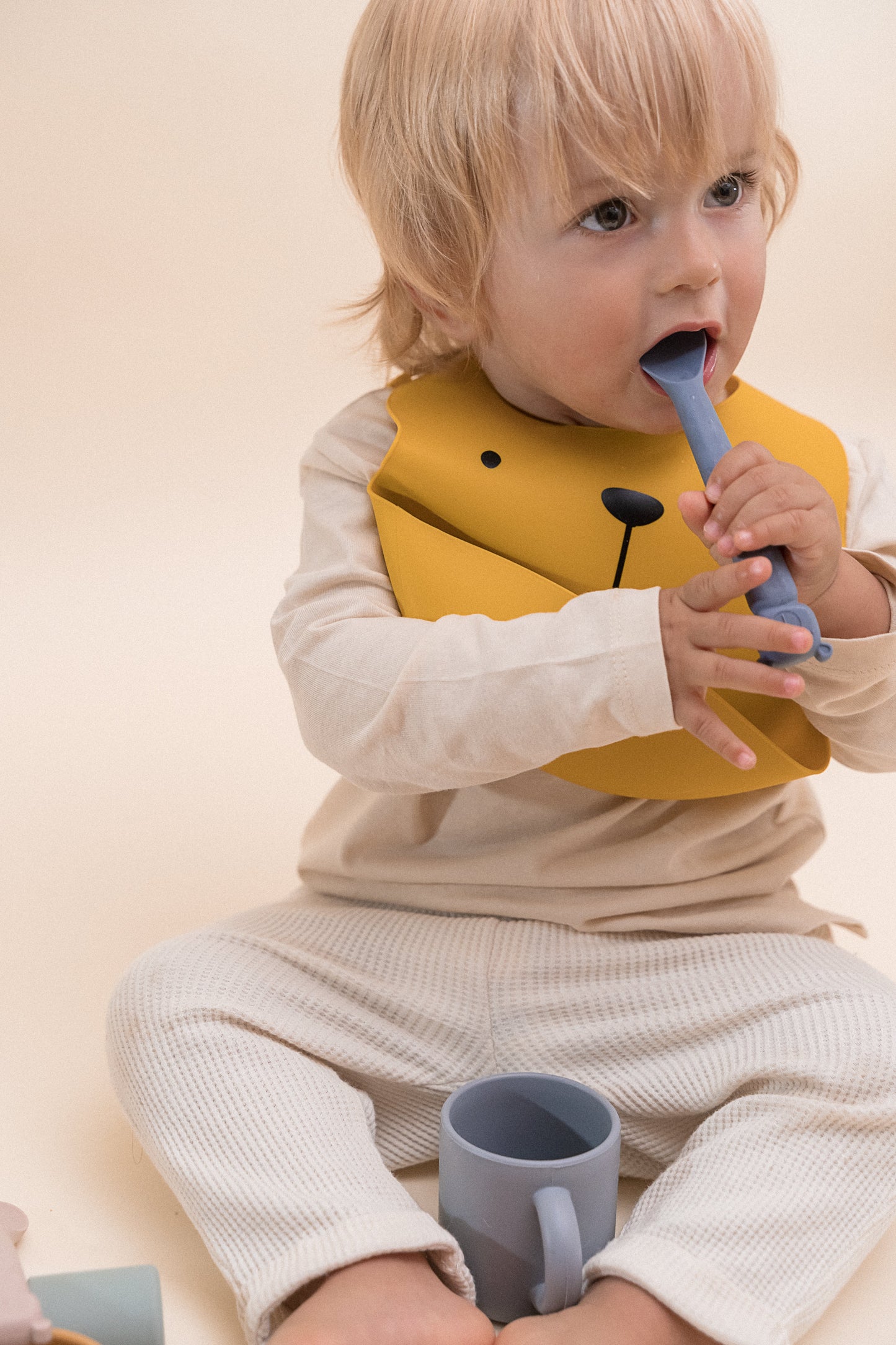 Kinderlöffel Lili the Bear Set aus Silikon Blush/Plum