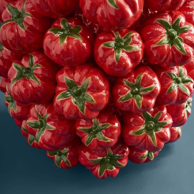 Vaso di pomodori rossi