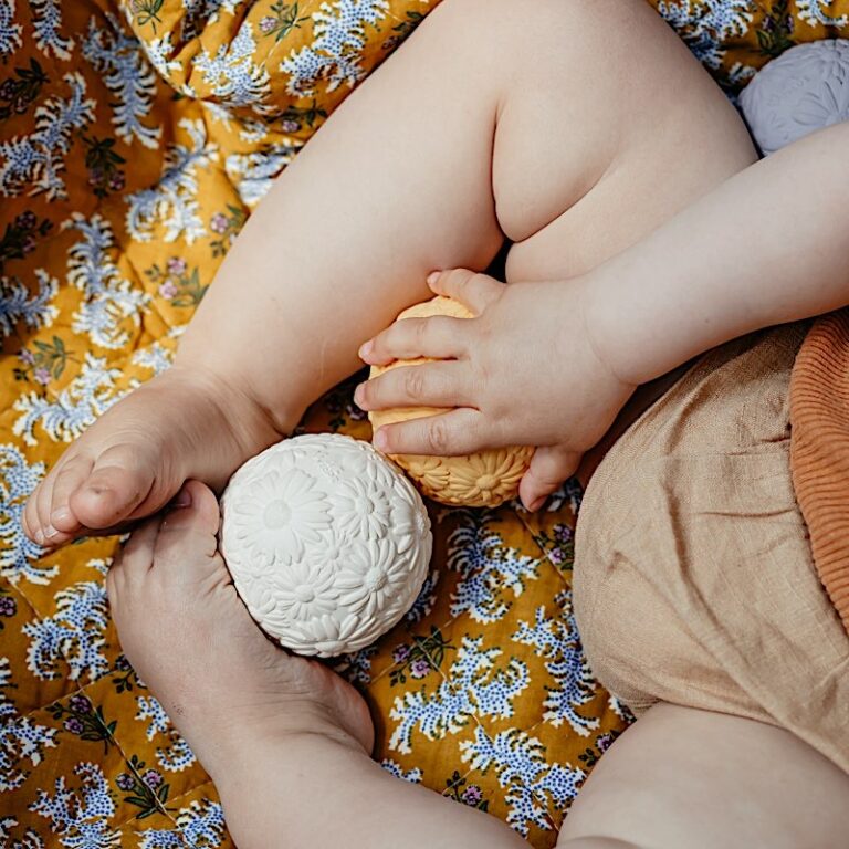 Balle sensorielle d'éveil By Lille Vilde By Lille Vilde