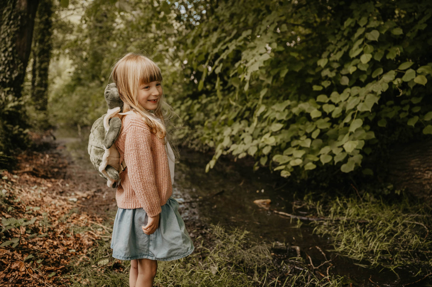 Mochila de peluche de tortuga para niños