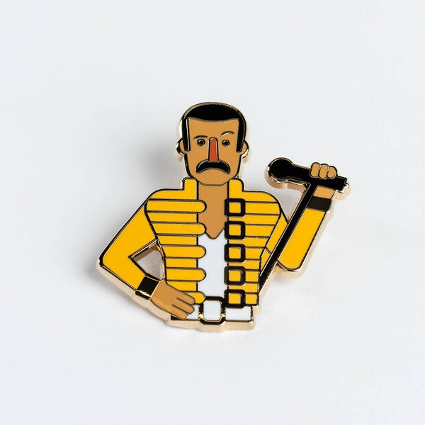 Spilla smaltata di Freddie Mercury