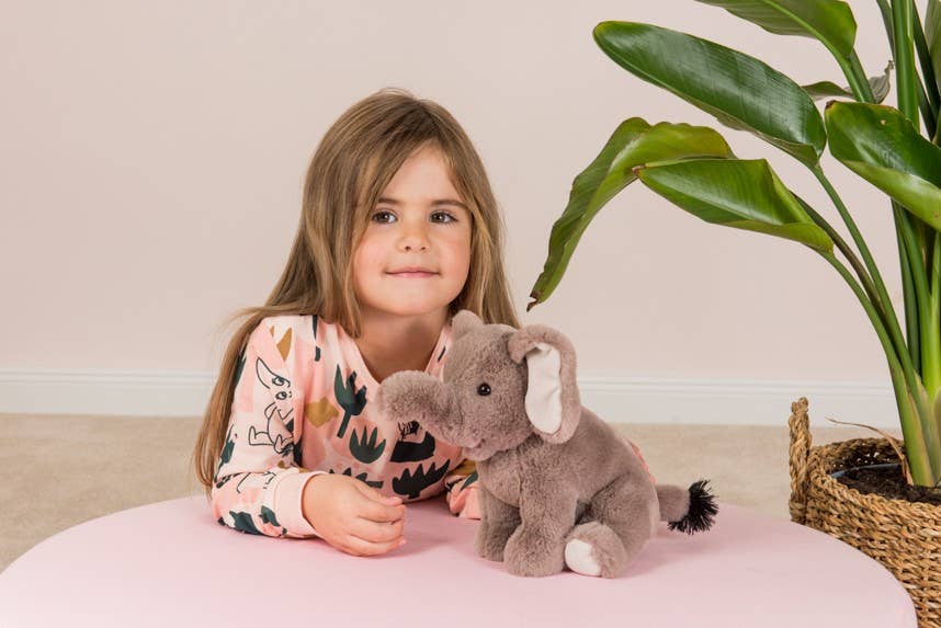 Sitzender Elefant Plüschtier