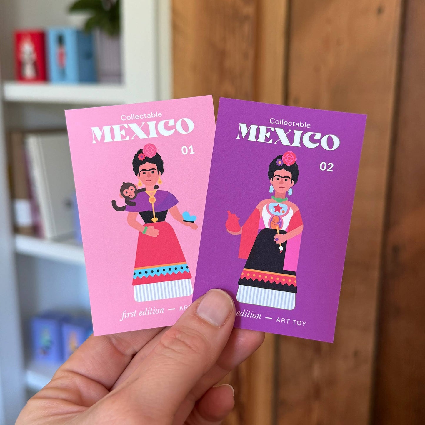 Conjunto de duas estatuetas colecionáveis ​​de Frida Kahlo - Oferta da artista mexicana Kahlo