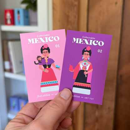 Conjunto de duas estatuetas colecionáveis ​​de Frida Kahlo - Oferta da artista mexicana Kahlo