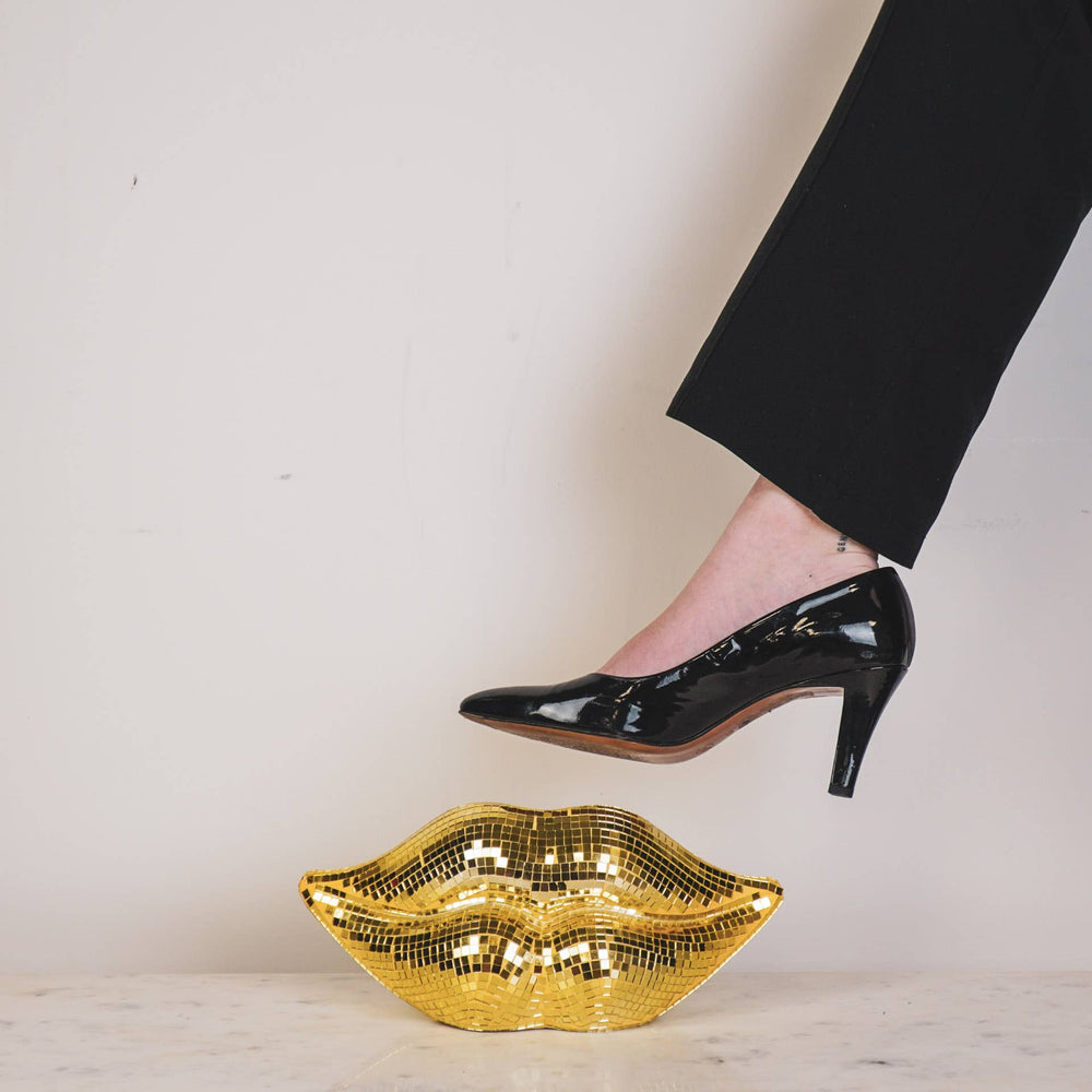 Adorno - Disco - Labios - Vidrio - Dorado - 29x10x13,5 cm