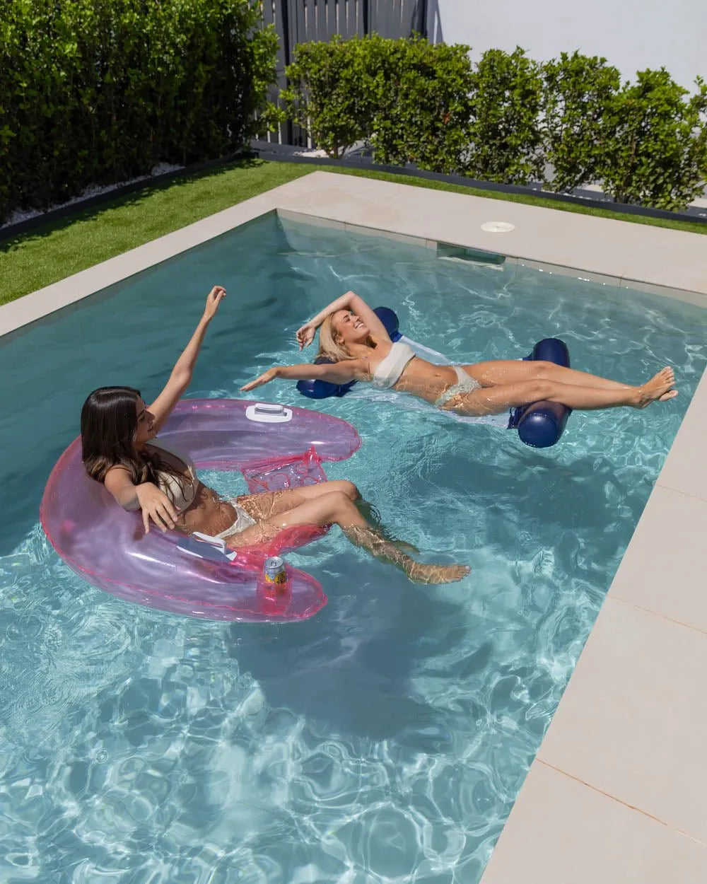 Flotador estilo silla rosa - CRETA
