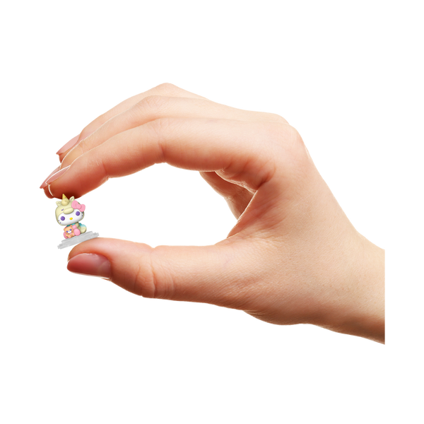 Bitty Pop! Hello Kitty & Pompompurin 2-Pack - échelle en main