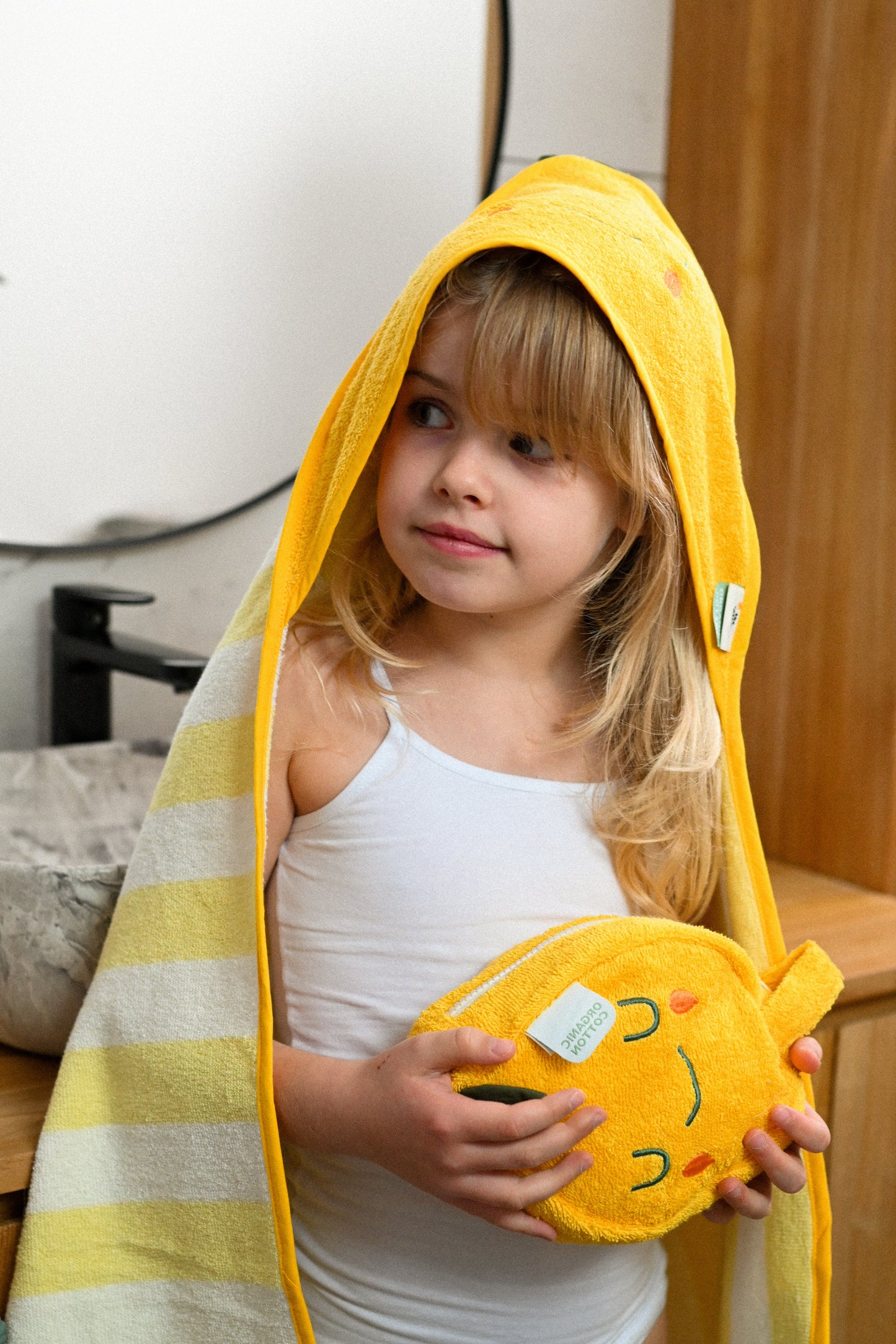 Trousse de toilette forme fruit Lola Citron