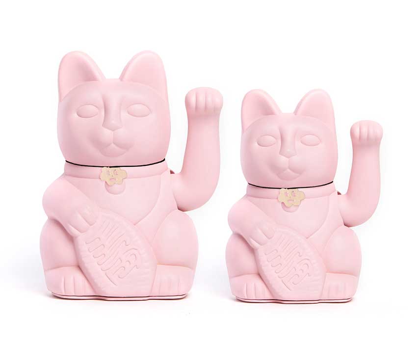 Gato de la suerte rosa pálido