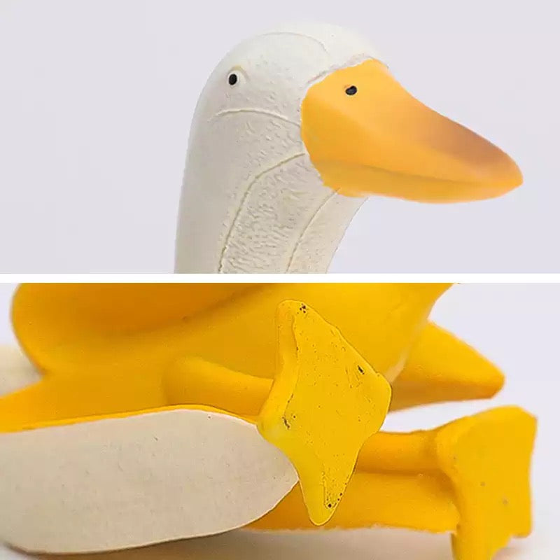 バナナダックの置物