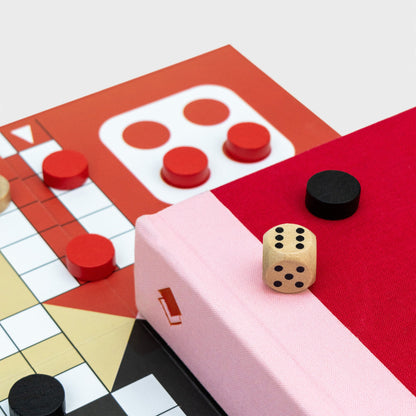 The Games Library: Ludo In A Book