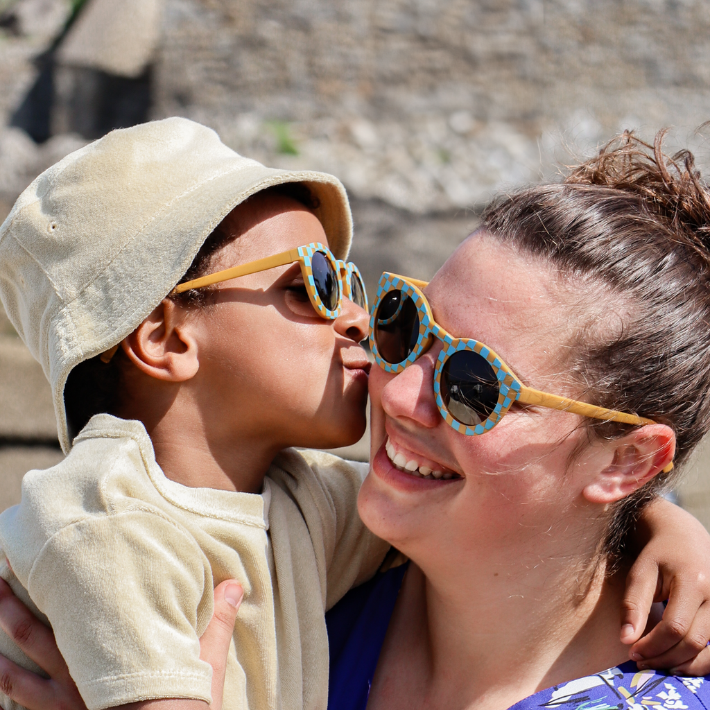 Lunettes de soleil Adulte Hop'Pop – Matchy Vichy Bleu Imparfait