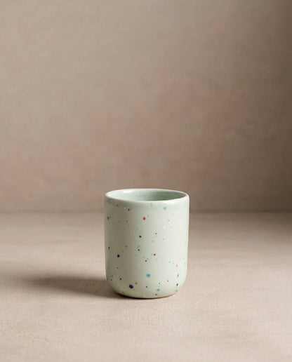 Nouvelle tasse à expresso / coquetier